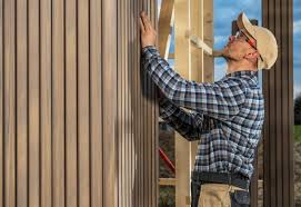 How To Choose The Right Materials for Your Siding Installation in 'Clinton, AR